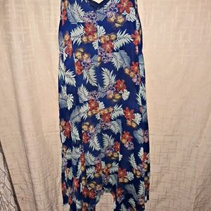 Floral dress w/ hanky hemline